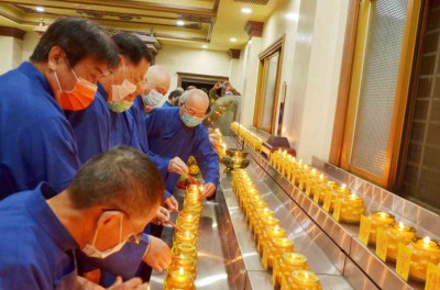 a8276546-2577-4759-9caa-67ab8b3f5d9e